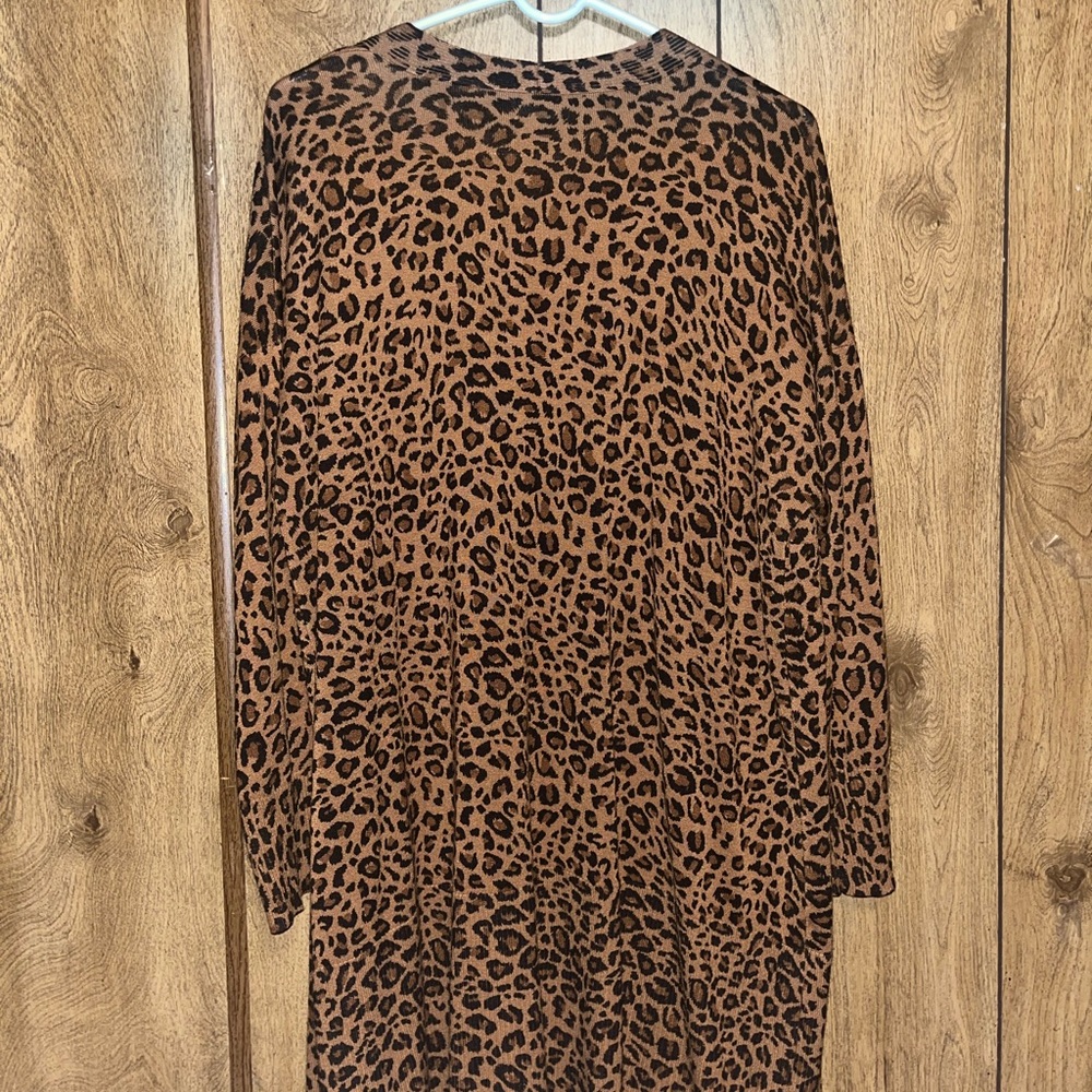 1x Terra and Sky leopard print cardigan